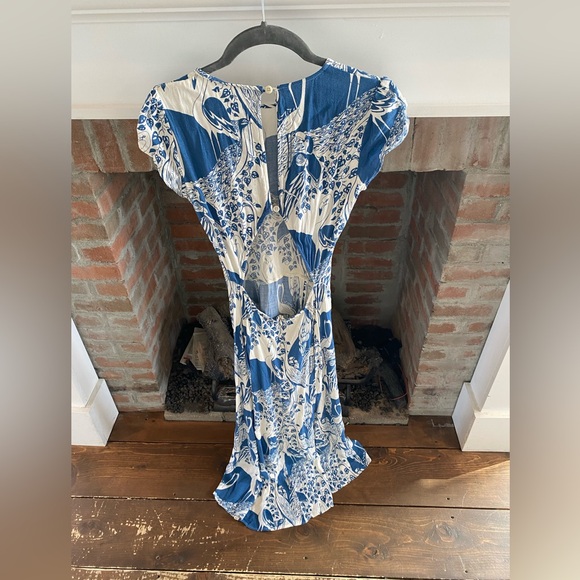 Reformation Gavin Dress in Avian Print Blue White Midi High Slit Open Back sz 4 - Picture 6 of 11